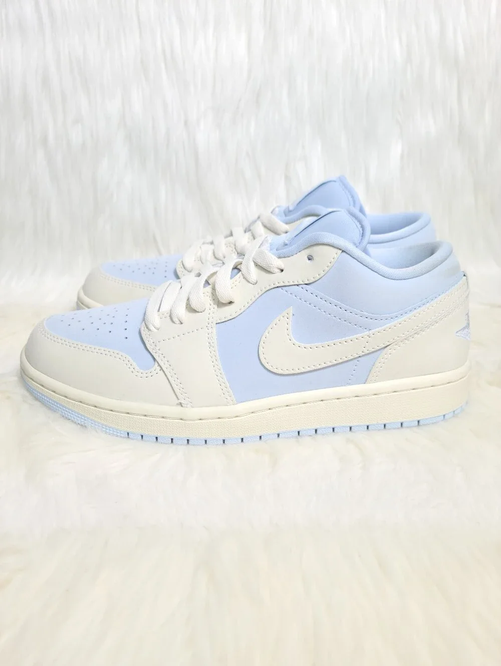 Nike Air Jordan 1 Retro Low SE Hydrogen Blue Sail Women 7.5 NEW - Picture 5 of 8